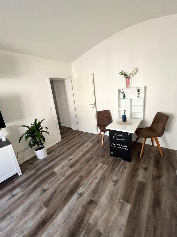 40 Qm Appartment Parkplatz, Balkon,Netflix, Prime Chemnitz Exterior photo